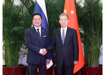 2026–07-20 赵乐际会见泰国总理阿努廷